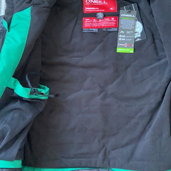 🎁 24  hour sale price drop !! Brand new  O’Neill jacket - Picture 8 of 8